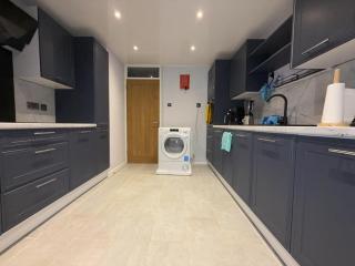 Bright Double Room in Wellingborough - 8