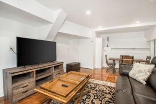 Captivating 1 BR Chalet Hideaway Prime Location - 8