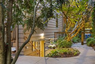 Secret Garden Getaway-walk To Beach - 4