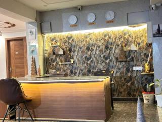 Hotel O Urban Sky - Gurgaon - 8