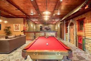 Castle On Black Mountain breathtaking panoramic views and outdoor entertainment - 4