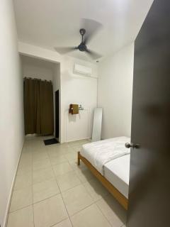 Loka Homestay Kluang - 1