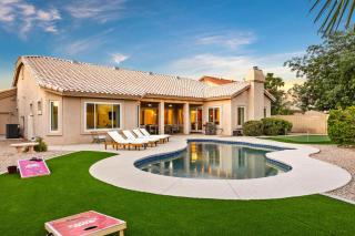 Shadow Mountain Retreat- Perfect location Pool Games Hikers retreat - 0