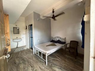 Patrem's Guest House - 1