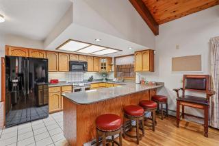 Pristine Cabin on Wooded Lot. Fantastic Location Pool Table - 5