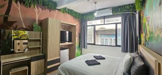 Urban Jungle Social - 8