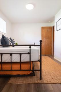 Waterfront Oasis, Private Dock and Lake Views - 2