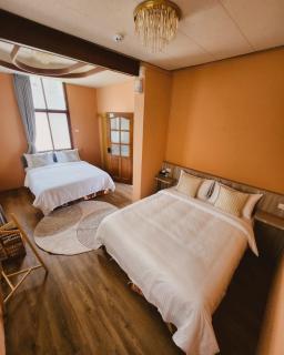 包棟-事務所洋樓 The Remote Living-台南獨棟古典洋樓8-10人 停四台車 - 5