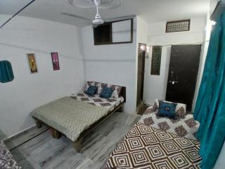 Kashvi Homestay - 2