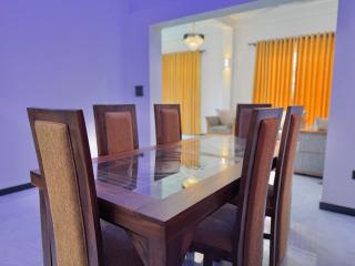 Akarsha Residence - Near Airport - 3