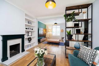 Stunning House & Free Parking & Central London - 6