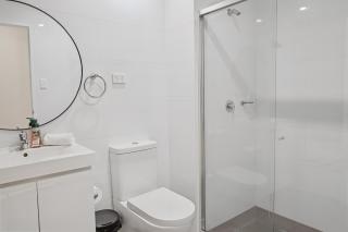 Cozy 3BR Mascot APT Walk to Train &Airport - 2