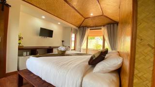Baan Pu Boutique Resort บ้านปู่ บูทีค รีสอร์ท - Ban Thale Noi - 0