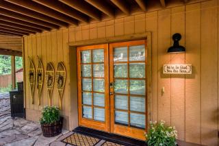 Cozy Hilltop Retreat Quiet Street Near Downtown and NAU Private Forested Setting - 5