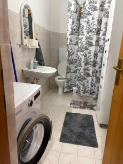 Green cozy two bedroom apartment in Rakovica - 8