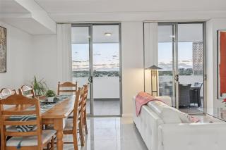 Cozy 3BR Mascot APT Walk to Train &Airport - 4