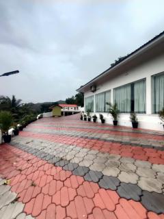 Mountain Breeze Neyyans - 1