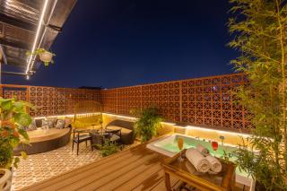 BK Studio And Rooms Near Huda City Centre - 7