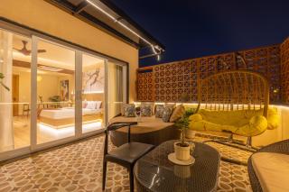 BK Studio And Rooms Near Huda City Centre - 5