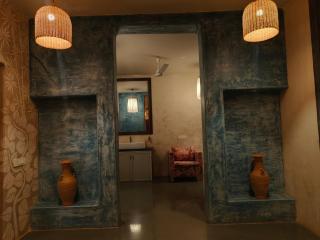 Antique Villa for Big company, 10 min walk Morjim Beach - 2