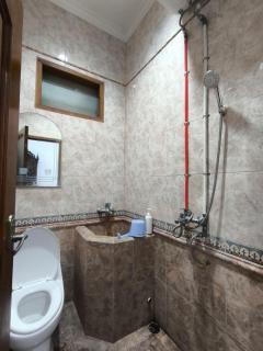 Daffodil House Proper Guest House Near Malioboro - 6