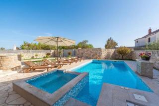 Villa -pool with whirpool and waterfall near sandy beach - by TRAVELER tourist agency Krk ID 2174 - 8