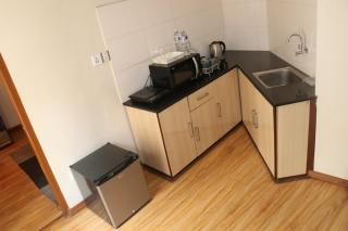 Alleyway Inn - 4 Entire 1BHK Apartment - 9