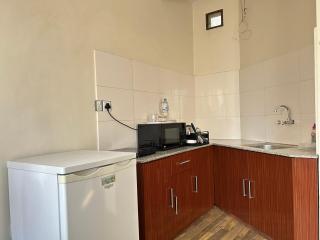 Alleyway Inn - 4 Entire 1BHK Apartment - 5