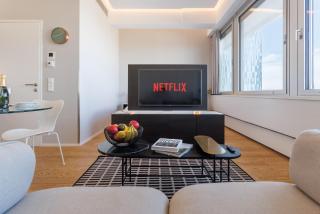 Skyline View - Gym - Parking - Supermarket - Restaurant - Self Ceck In - 0