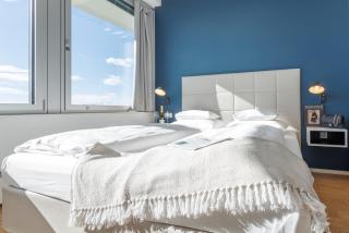 Luxury City Apartment with Skyline View - 0