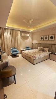 luxury Flat perfect for vacations Zirakpur - 5