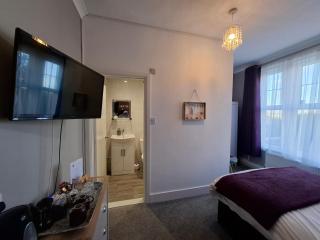 Westbrook Lodge Guest House - 1