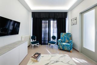 F & B Collection - Flat for 4 - 4