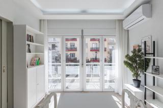 F & B Collection - Flat for 4 - 9