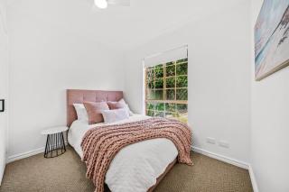 Short Stay Sanctuary - Close to airport - 1