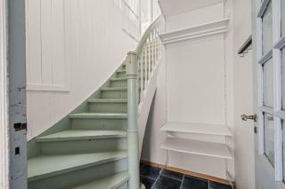 Bergen Villa - Charming 3 Bedroom with Views! - 6