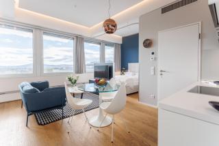 Penthouse-Flair with Skyline-View - 3