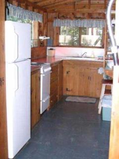 Cozy Cottage with Harbor Views in Boothbay Harbor, Maine - 2