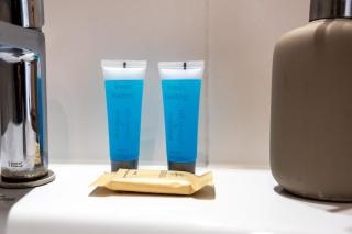 Yellow Soho Factory Elegant Apartment by BookingHost - 2