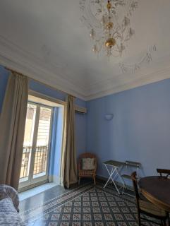 Maison San Michele - historical features in center - 6