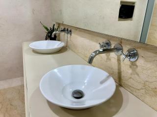 Marina Chic l Stylish 2BR Retreat l Straits Quay - 1