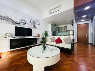 Marina Chic l Stylish 2BR Retreat l Straits Quay - 8
