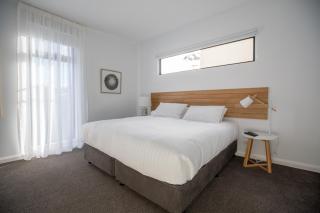 Island Quarters - Whitemark - 1