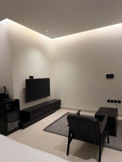 Modern One Bedroom Apartment in AlMalqa - 1