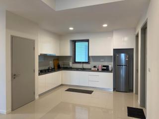 LuxeVibe Sapphire - 7