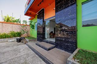 RedDoorz near Ubud Village - 5