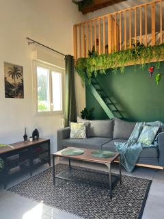 Jungle Room avec Jacuzzi privé - 8