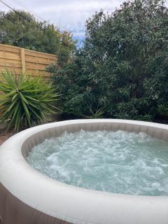 Jungle Room avec Jacuzzi privé - 1