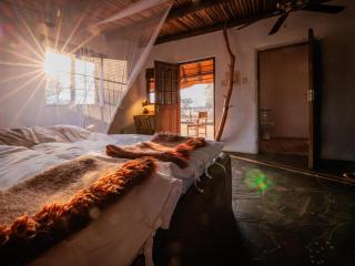 Eningu Kalahari Lodge - 5