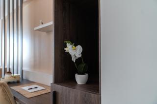 Your Home Away - Cozy & Elegant Apartment by Blvd 46B12 - 5